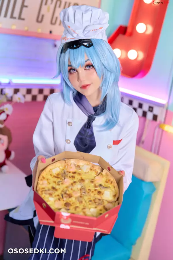 Joyce (Joyce Lin2x) cosplay Eula Pizza - Genshin Impact - 3
