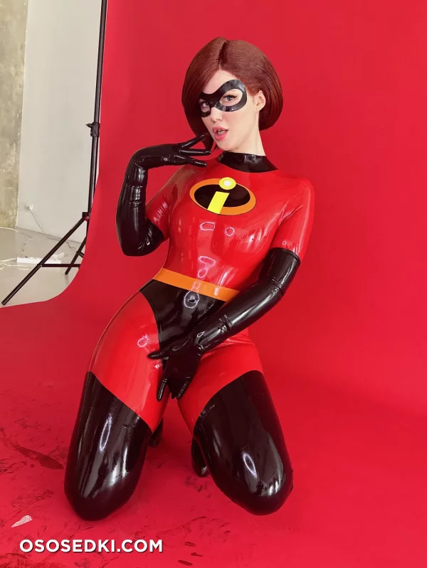Lada Lyumos - Helen Parr | Elastigirl - The Incredibles - 15
