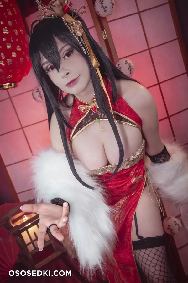 Miih Cosplay - Taihou - Azur Lane - 8